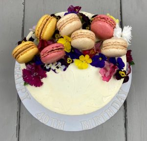 Semi-naked_edibleflowers_and_macarons_topview
